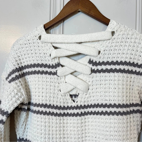 Moral Fiber Chenille Soft Striped Lace Up Back Sweater Long Length Size Small‎ - Picture 8 of 10